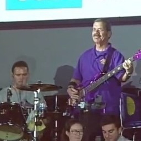 Meet your Posher, Colin - Picture 1 of 1